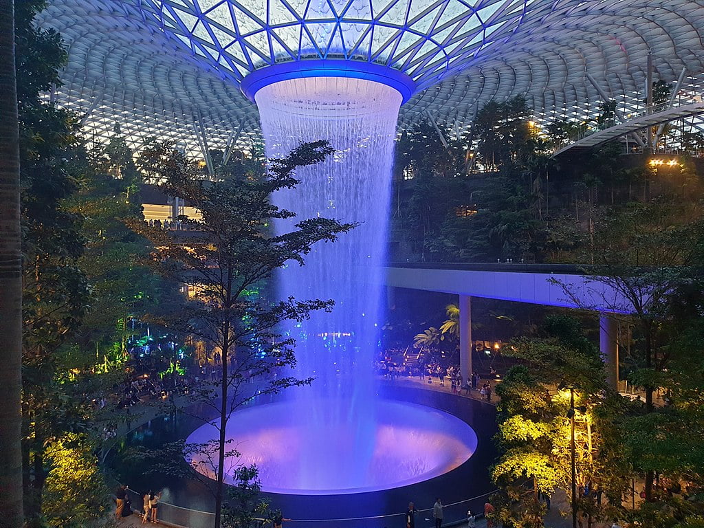 Singapore Changi Airport - 03rd Best Airport in the world 2022 